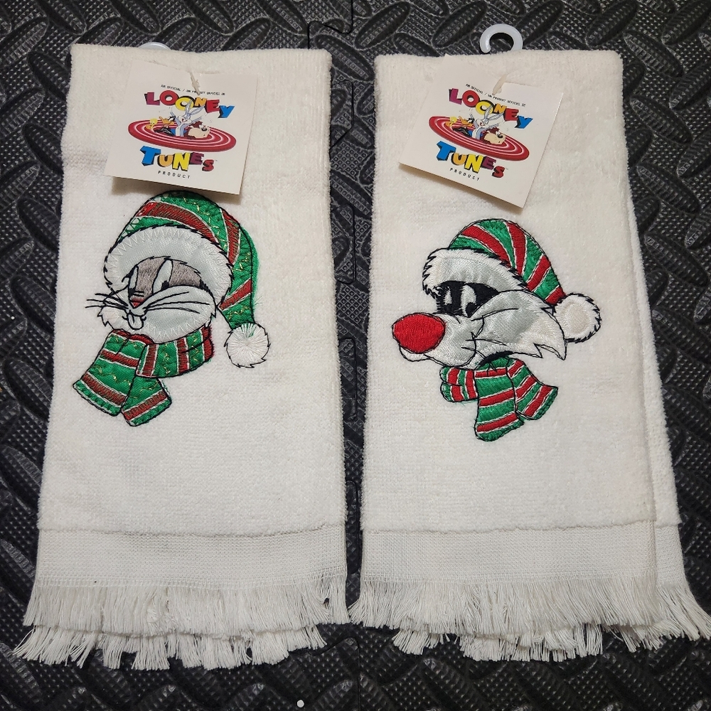 Vintage 90s Looney Tunes Christmas Hand Towels Bugs Bunny Sylvester NWT